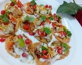 A picture of step 10 of Paapdi chaat.