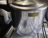 Foto del paso 2 de la receta: Rabo guisado en olla al vino blanco