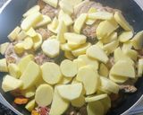 Foto del paso 3 de la receta: Costeletas de cerdo con verduras