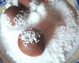 Klasszikus kókuszgolyó recept fázis 2 fotója