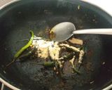 A picture of step 3 of Mirch besan fry recipe.