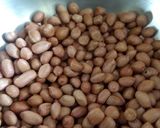 A picture of step 1 of Peanut pakodi.