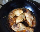 Foto langkah ke 4 dari resep Ayam goreng saos mentega.
