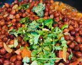 A picture of step 5 of Kalay chana chaat.