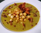 Foto del paso 7 de la receta Crema de verduras con garbanzos y jamón crujientes