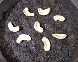 કાળા તલ નું કચરીયુ (Black Til Kachariyu Recipe In Gujarati) રેસીપી સ્ટેપ2ફોટો