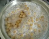 A picture of step 1 of Kathiya wari choly chaat😋.
