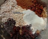 Foto langkah ke 2 dari resep Chewy Banana Bars.