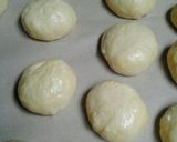Foto langkah ke 5 dari resep Donat montok.