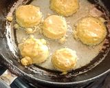 A picture of step 1 of Dahi baray chaat.
