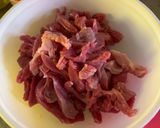 Foto langkah ke 1 dari resep Tumis Daging dan Daikon.