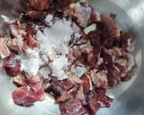 Gambar langkah 2 resipi Taucu Daging Tumis Terung.