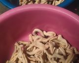 Foto langkah ke 2 dari resep Usus bumbu topping mie ayam.