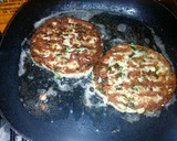 Foto del paso 4 de la receta: Hamburguesas de atún con albahaca