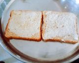 A picture of step 2 of હેલ્થી ટેસ્ટી વેજ ક્લબ સેન્ડવીચ.