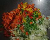 चाईनीज वेज फ्राइड राइस (Chinese veg Fried Rice recipe in Hindi) रेसिपी चरण 3 फोटो