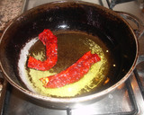 Foto del paso 1 de la receta: Conejo con salsa de la huerta y pimientos secos