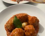 Foto del paso 12 de la receta: Albóndigas estilo griego con tomate y cebolla