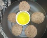 A picture of step 7 of Sprouted Ragi idli.