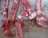 Foto del paso 1 de la receta: Costilleja de cerdo a la naranja y especias chimichurri