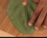 A picture of step 1 of Thanda Thanda Pan.