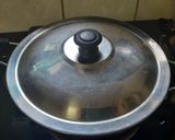 केळ्याचे अप्पम/ऊन्नियप्पम (keli appam recipe in marathi) रेसिपी स्टेप 6 फोटो 
