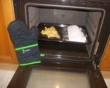 Foto del paso 5 de la receta Lubina a la sal con patatas panadera