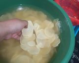 Foto langkah ke 1 dari resep Kering kentang irit miyak dan gas.