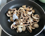 Foto del paso 1 de la receta: Curry de champiñones con garbanzos