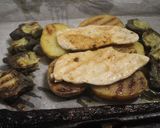 Foto del paso 7 de la receta: Filete de Pechuga con Patatas y Alcachofas