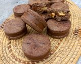 Foto del paso 4 de la receta: Alfajores integrales de algarrobo o chocolate y nuez