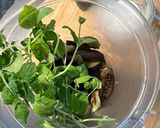 Foto del passaggio 2 della ricetta Polpette di melanzane alla menta