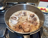 Foto del paso 4 de la receta: Codillo en salsa