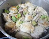 Foto del paso 3 de la receta: Pollo con verduras verdiblanco