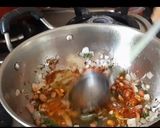 खानदेशी दाल वाटी (खमंग व खुसखुशीत) (dal bati recipe in marathi) रेसिपी स्टेप 2 फोटो 