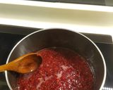 Hình bước làm 2 của món Mứt phúc bồn tử - Raspberry jam