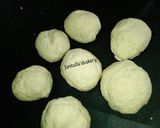 A picture of step 2 of Naan/shawarma Bread.