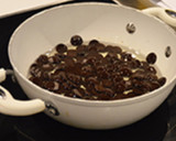 Foto del paso 1 de la receta: Pastelito de chocolate vegano con helado de plátano natural
