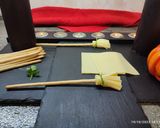 Foto del paso 2 de la receta: Escobas de bruja de queso