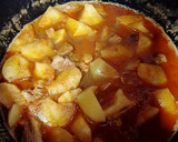Foto del paso 8 de la receta: Guiso de solomillo de cerdo ibérico, con patatas estofadas