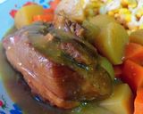 Foto del paso 16 de la receta: Muslo de pavo en roux de curry japonés con patatas y zanahorias