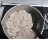 Foto langkah ke 2 dari resep Seblak Cobek / Coet.