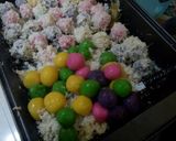 Foto langkah ke 6 dari resep Klepon Pelangi isi Gula Merah.