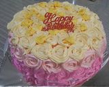Foto langkah ke 12 dari resep Rosette Ombre Cake.