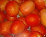 A picture of step 1 of Tomato cubes.