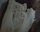 Foto langkah ke 1 dari resep Enoki mushroom crispy.