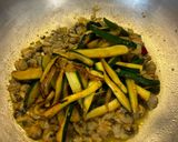 A picture of step 3 of One-Pan Spaghetti with Clams, Zucchini, and Saffron.