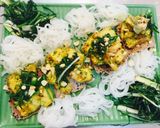 Hình bước làm 9 của món Chả cá lóc chung sống cùng bún làm tại nhà