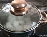 A picture of step 1 of White Radish Curry.