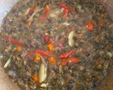 Foto langkah ke 3 dari resep Tumis Kerang Dara.